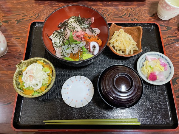 料理茶屋あづま　海鮮丼